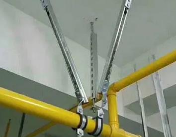 闸阀支撑架的质量要求。价格决定了曲靖市抗震支撑框架的质量。